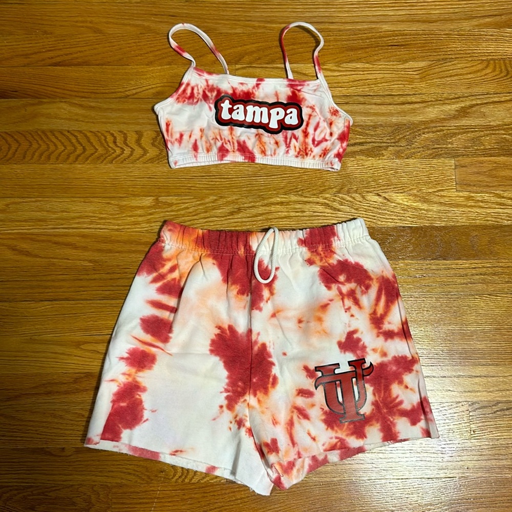 Custom university of Tampa set